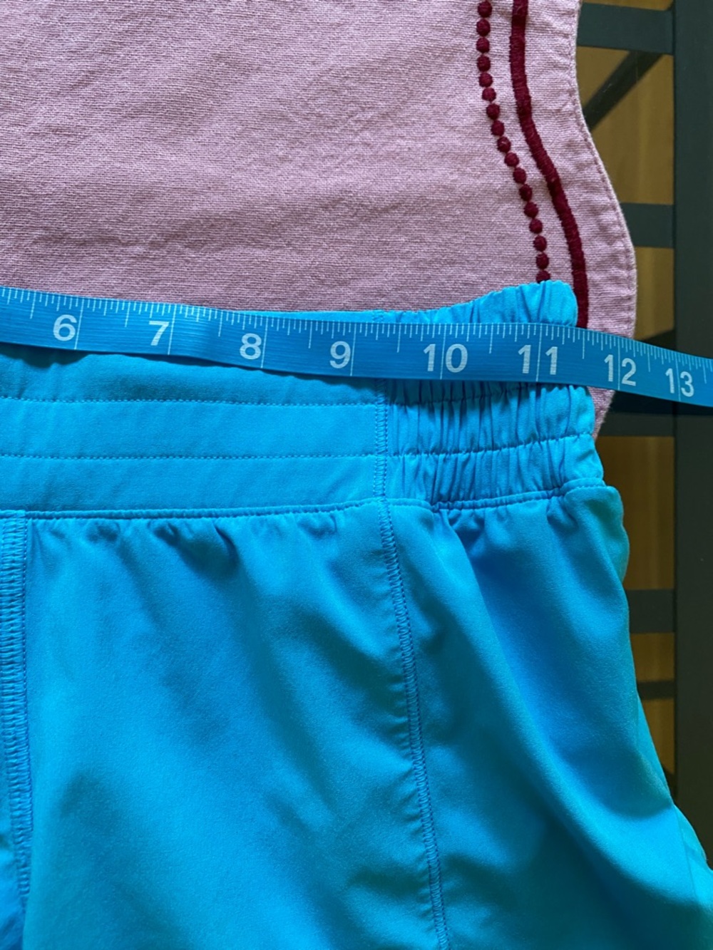 Lululemon Turquoise Blue Hotty Hot High Rise Lined Short 4 inch 4 - Picture 13 of 16